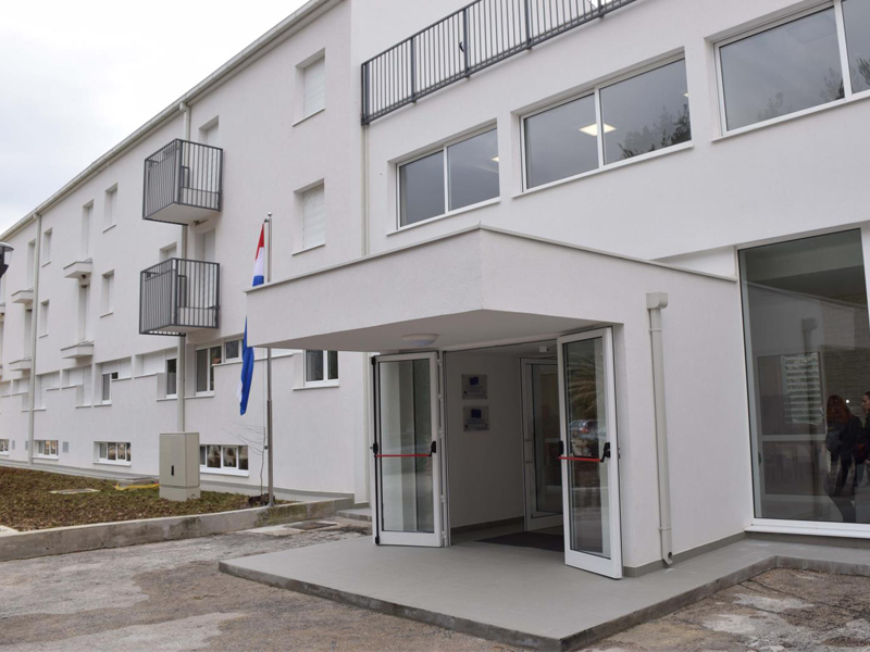 Slika /slike/Kupari/Kupari_obr_2.jpg