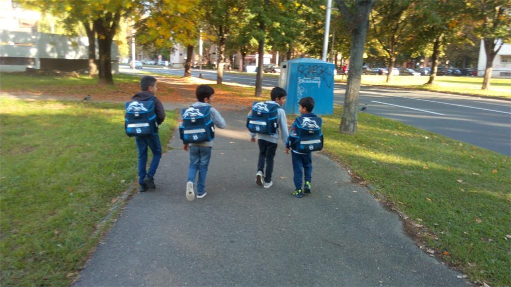 Slika /slike/Socijalne%20usluge%20i%20psihosocijalna%20pomo%C4%87%20TMZ/Skolarci%20iz%20Porina.jpg